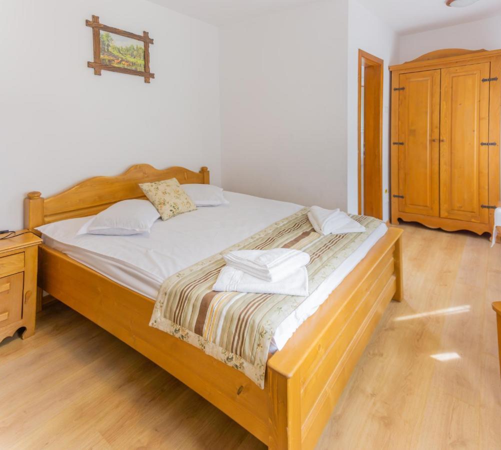 Villa Popasul Craiului Zărneşti Exterior foto